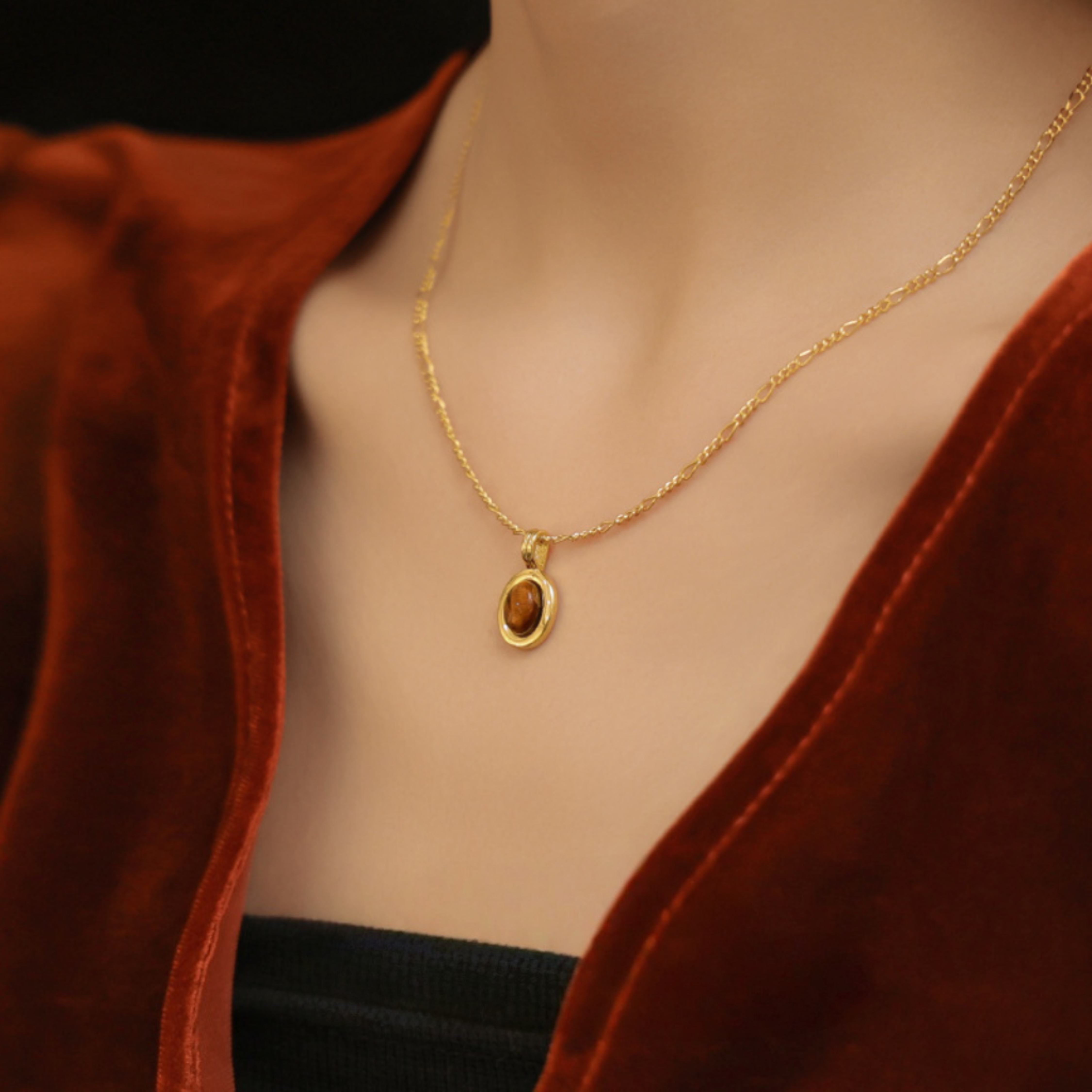 Solar Resin Radiance Necklaces Cover